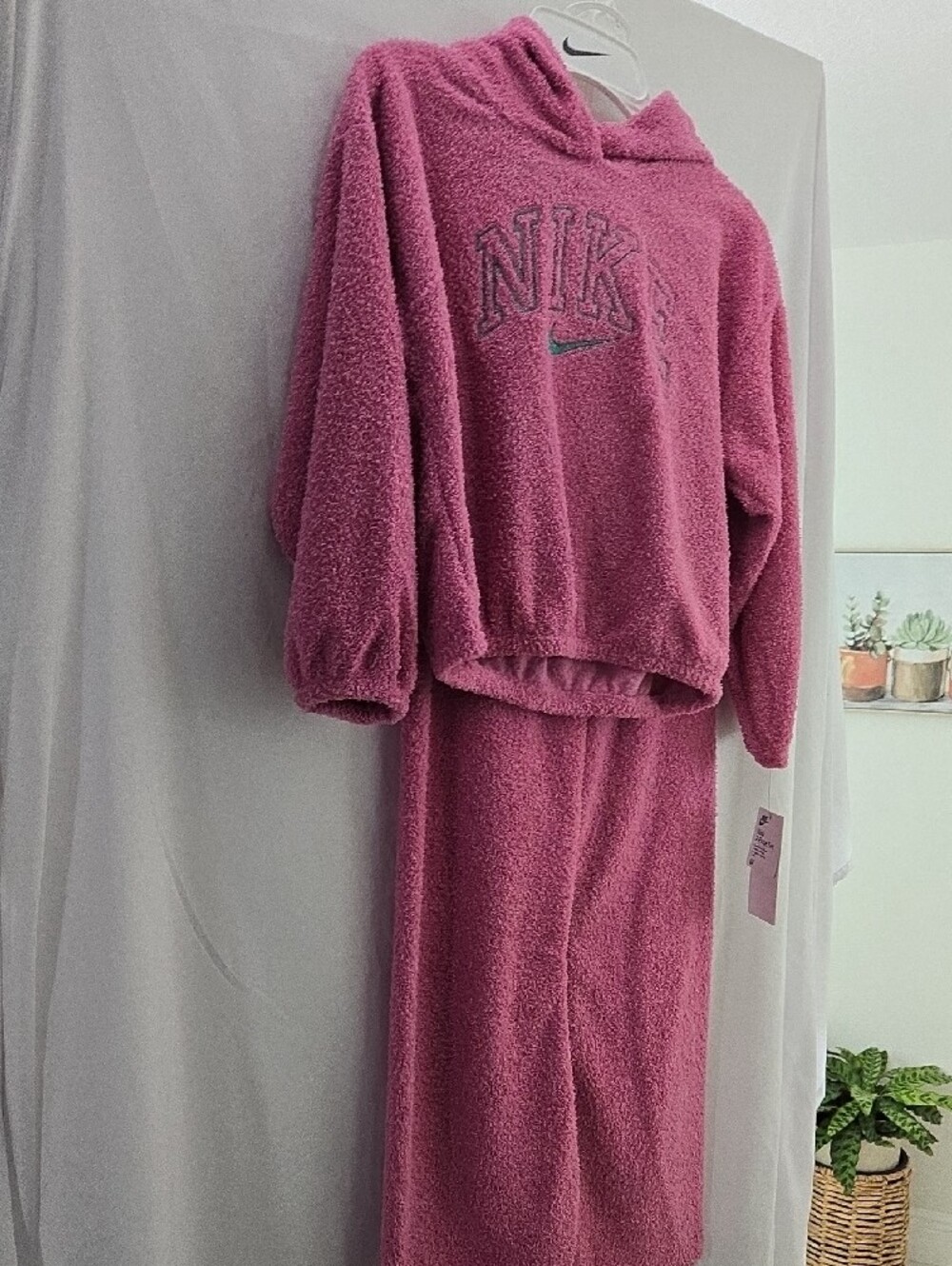 Nike Kids Plush Hooded Set in Rose Pink - Picture 3 of 6